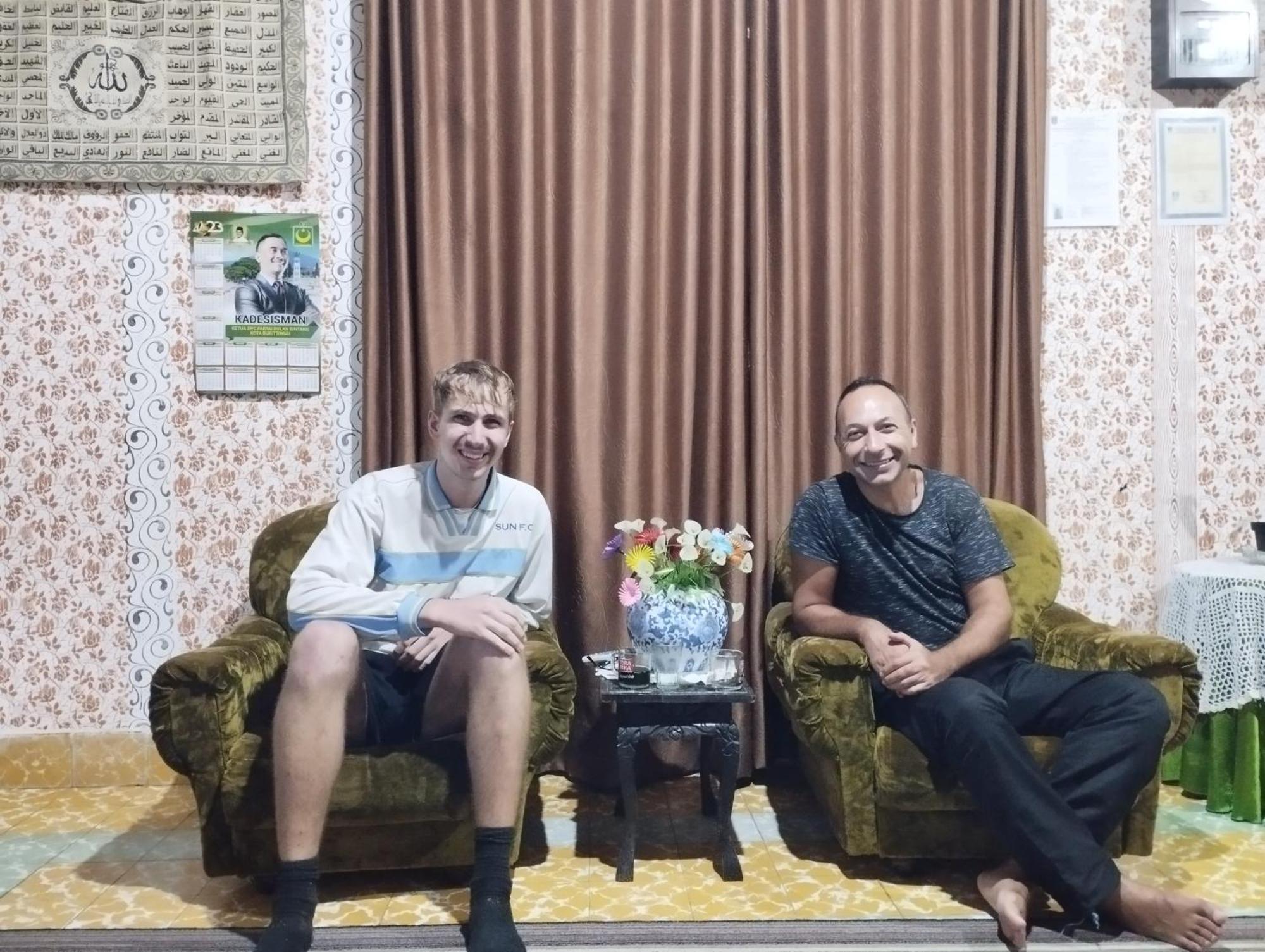 בוקיטינגי Mando Homestay III מראה חיצוני תמונה